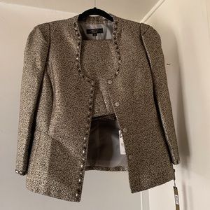 NWT Tahari Skirt Suit